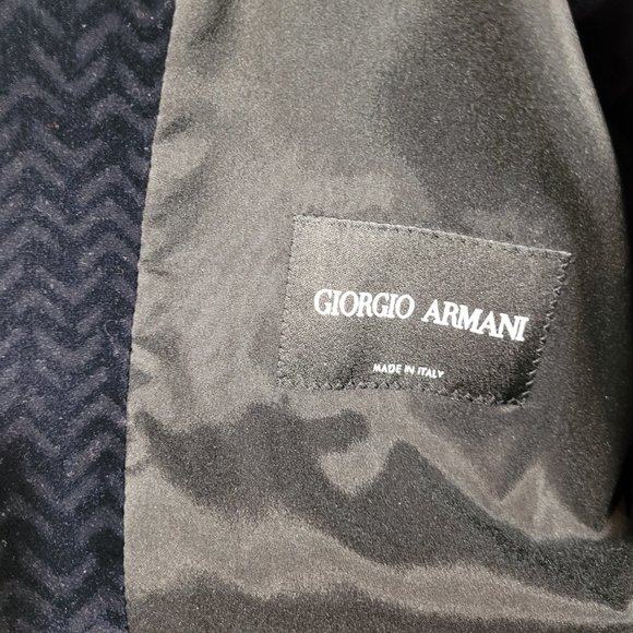 Giorgio Armani Midnight Blue Velvet Mandarin Collar Jacket, Size 44 - Picture 6 of 9